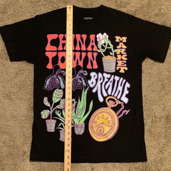 Chinatown Market‎ Breathe Relax Flower T Shirt Black Medium - Picture 4 of 5